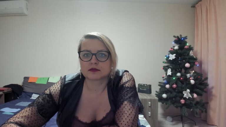 Luckywonderful's Streamate show and profile