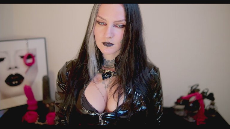 TOXIEROIN's Streamate show and profile