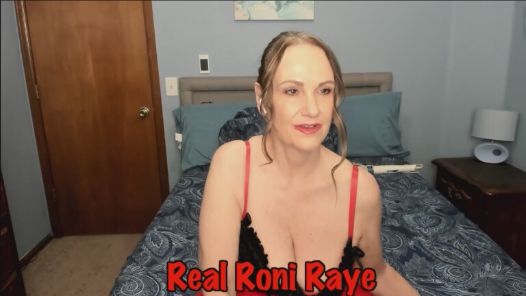 realroniraye's Streamate show and profile