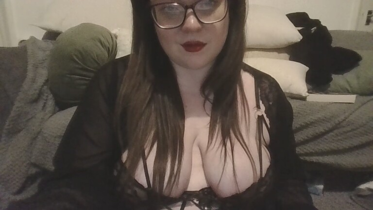 NaughtyNinaXX's Streamate show and profile