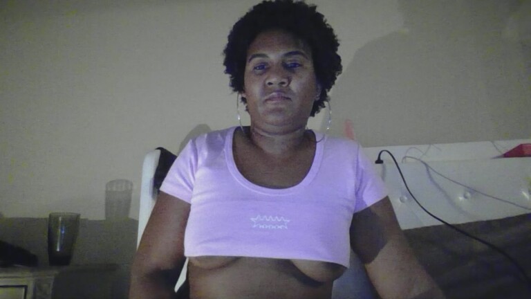 NikolePlays's Streamate show and profile