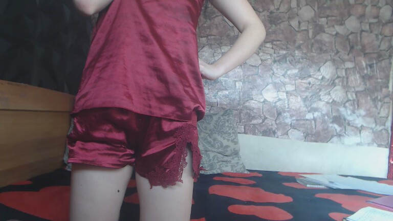 SELYINA's Streamate show and profile